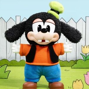 Mickey and Family Plush Pendant - Goofy